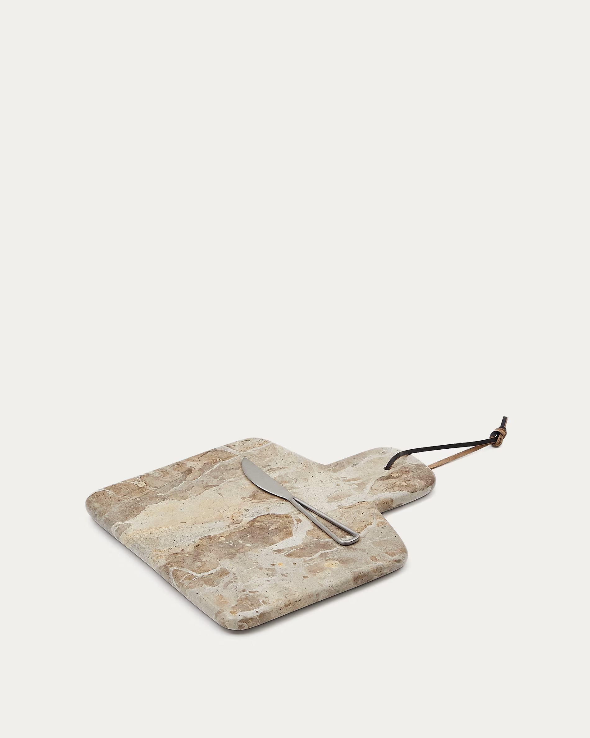 Suka 28,5 x 23 cm